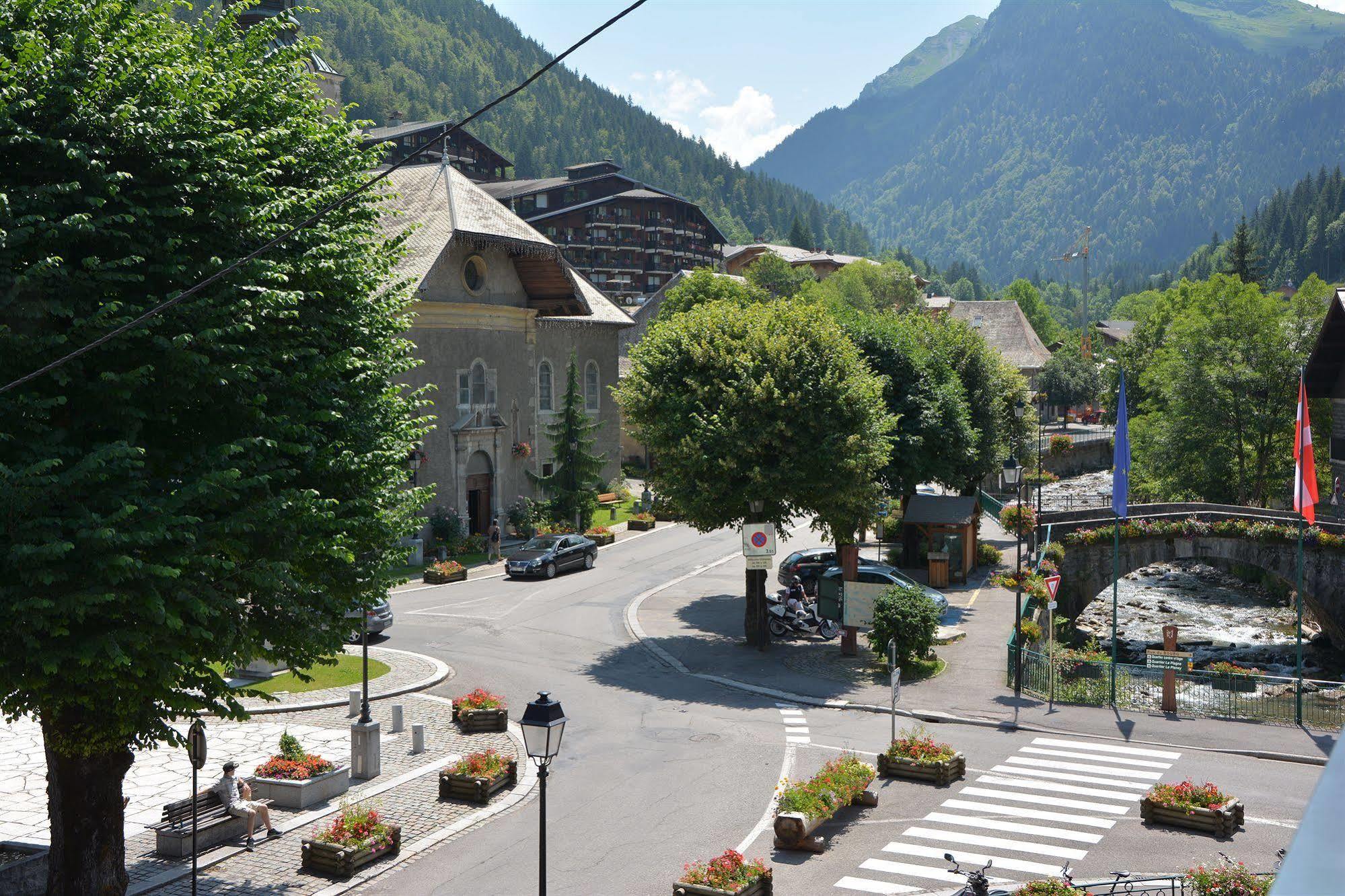 Hotel Rhodos Morzine Авориаз Екстериор снимка